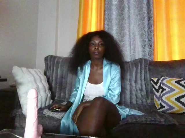 Goldiecandy's BongaCams show and profile