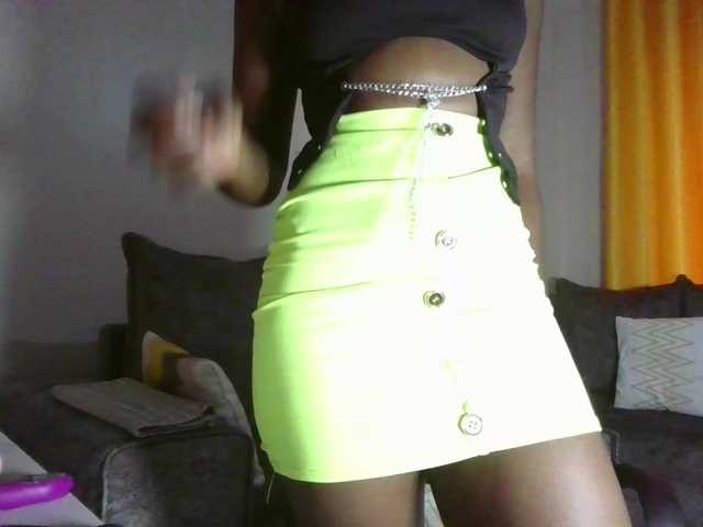 Goldiecandy's BongaCams show and profile