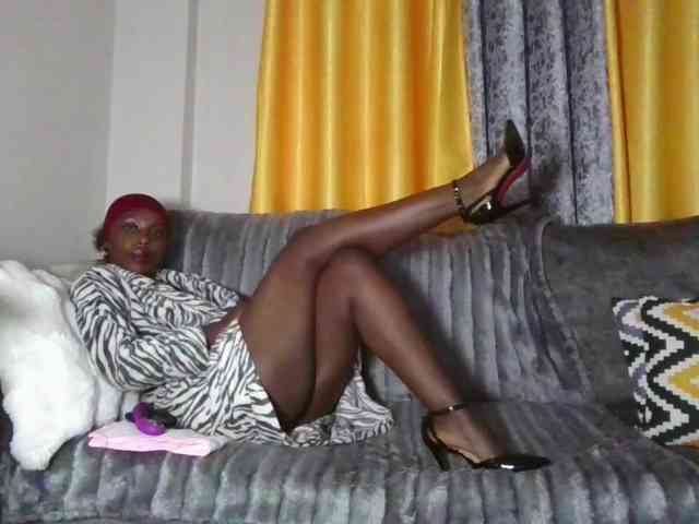 Goldiecandy Live Webcam on BongaCams