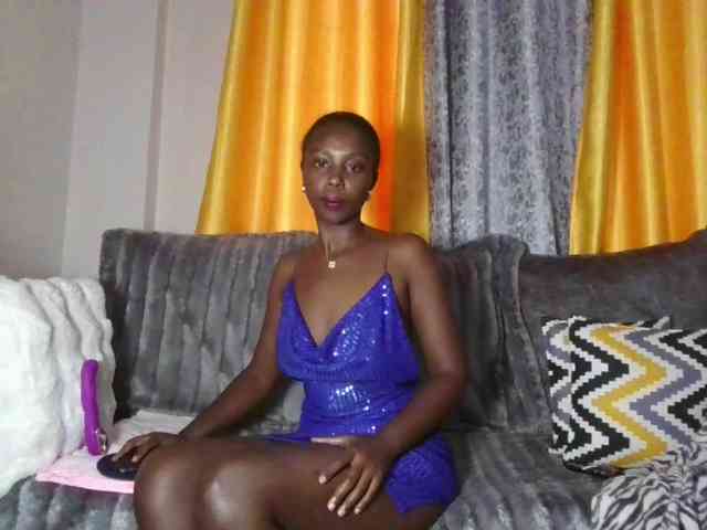 Goldiecandy Live Webcam on BongaCams