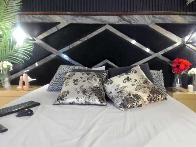 JaneLane's BongaCams show and profile