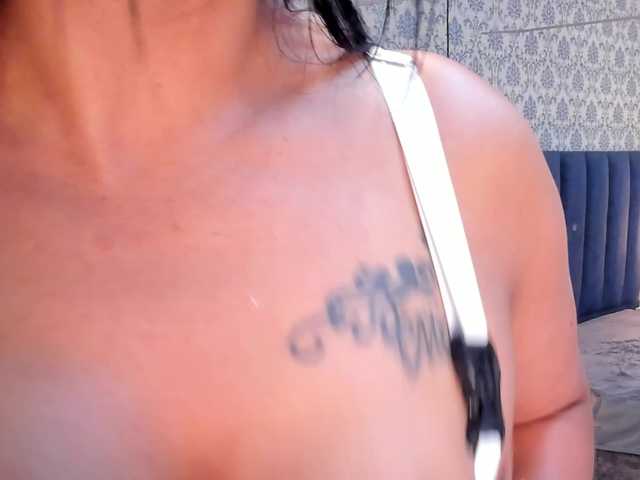 Elissa-May's BongaCams show and profile