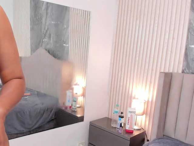 Elissa-May's BongaCams show and profile