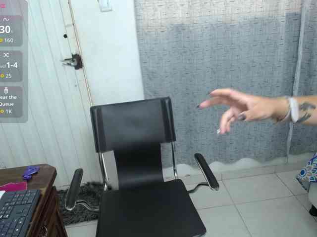 miss-charlott-18 webcam