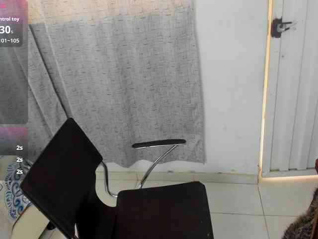 miss-charlott-18 webcam