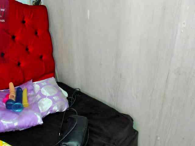 miss-charlott-18 webcam