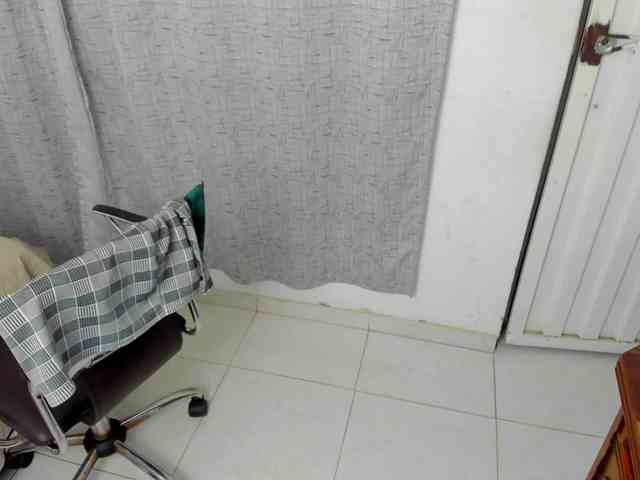 miss-charlott-18 webcam