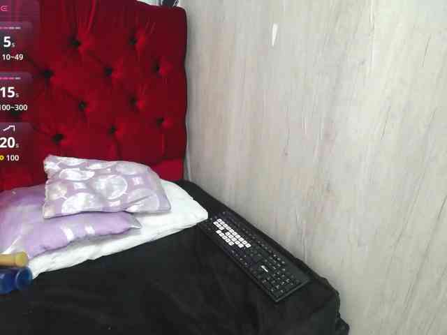 miss-charlott-18 webcam