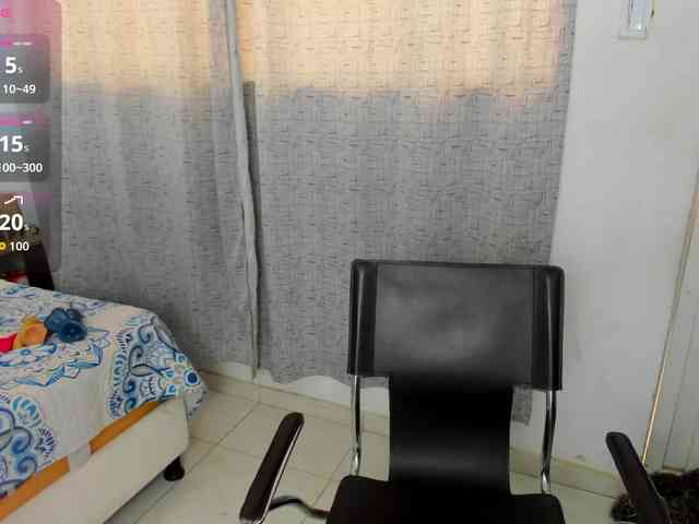 miss-charlott-18 webcam