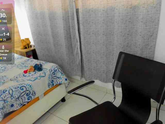 miss-charlott-18 webcam