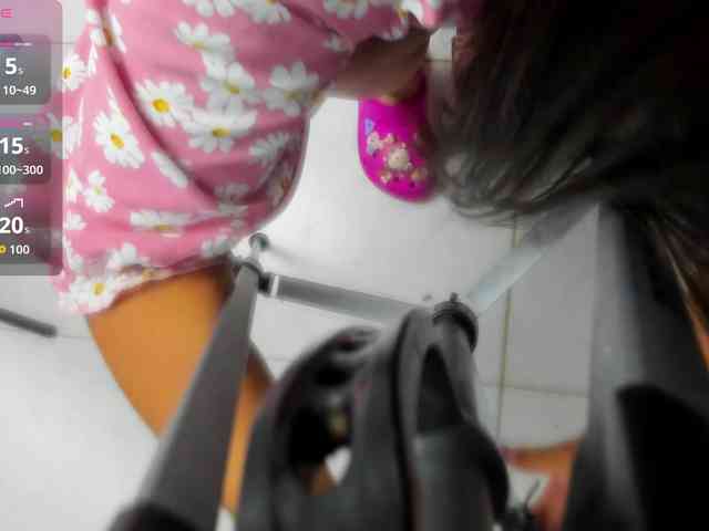 miss-charlott-18 webcam