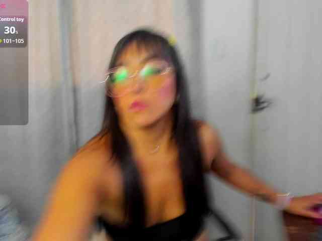 miss-charlott-18 webcam