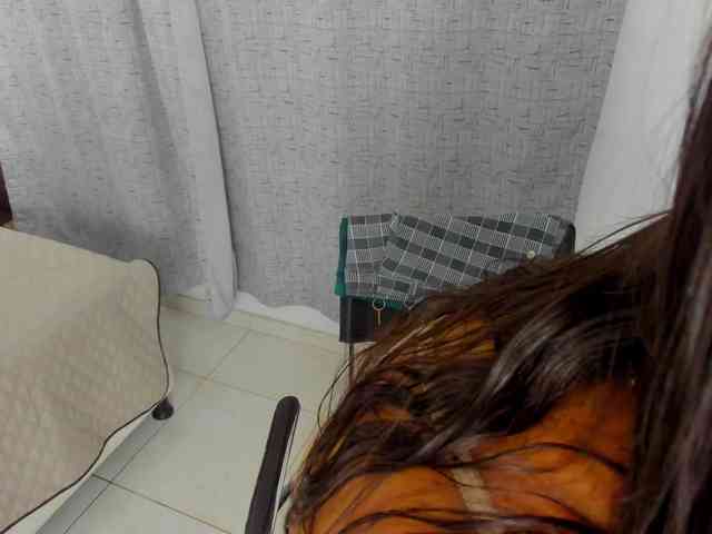 miss-charlott-18 webcam