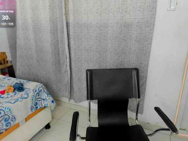 miss-charlott-18 webcam