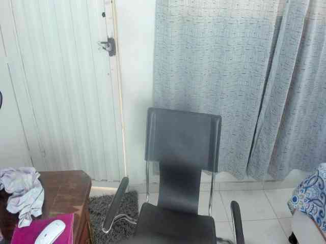 miss-charlott-18 webcam