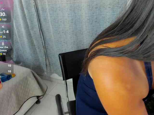 miss-charlott-18 webcam