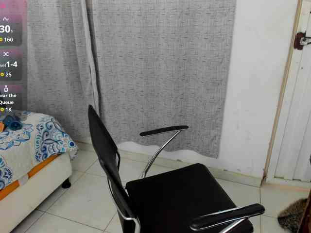 miss-charlott-18 webcam