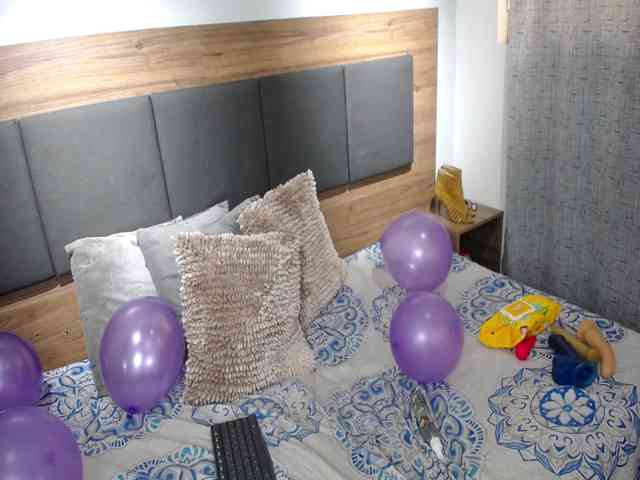 miss-charlott-18 webcam