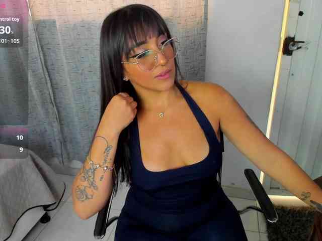 miss-charlott-18 webcam