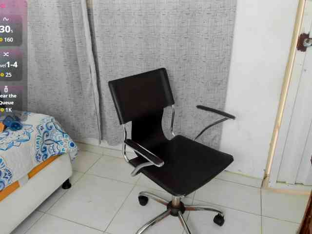 miss-charlott-18 webcam