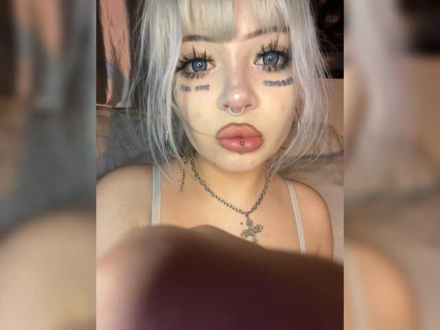 xlunami's BongaCams show and profile