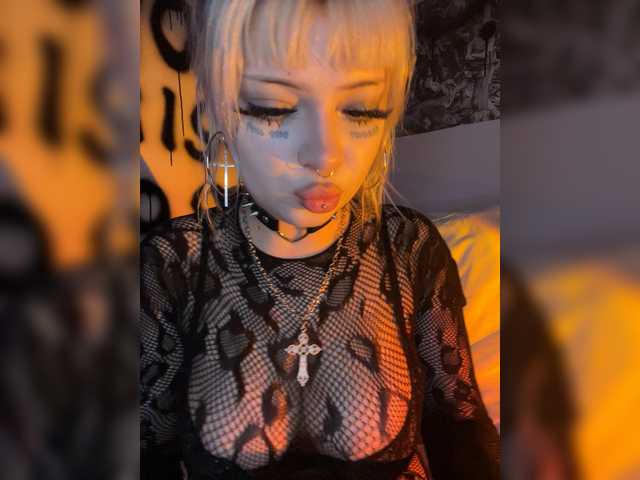 xlunami – webcam model profile photo