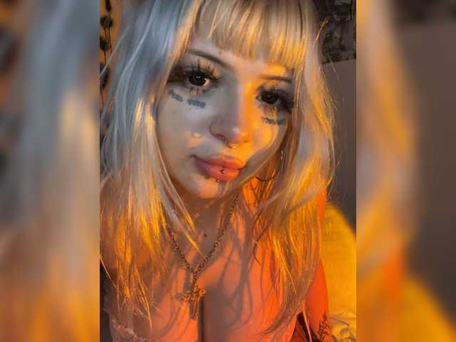 xlunami – webcam model profile photo