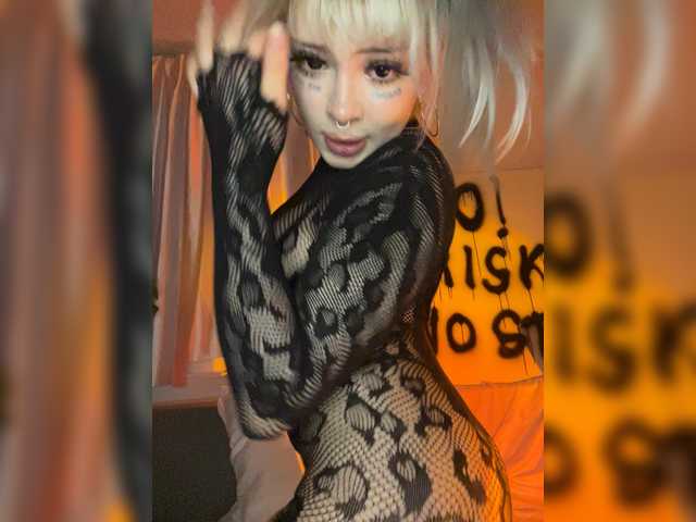 xlunami – webcam model profile photo