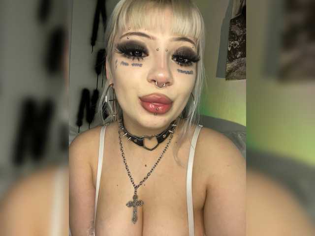 xlunami – webcam model profile photo