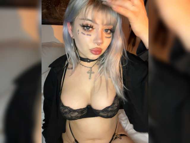 xlunami's BongaCams show and profile
