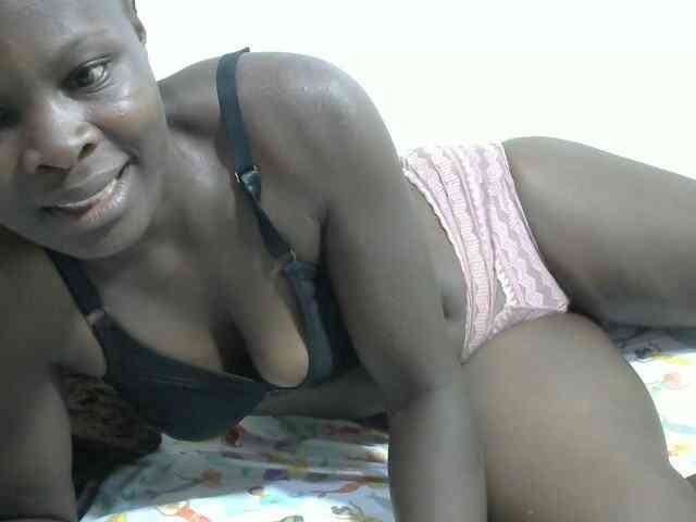 Prettyluv webcam