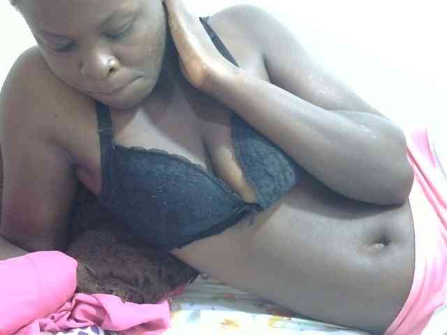 Prettyluv webcam
