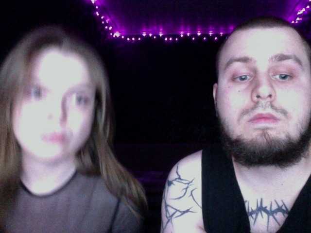 HELLAHFAMILY – webcam model profile photo