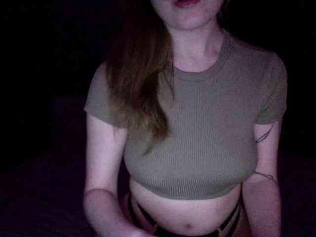 HELLAHFAMILY Live Webcam on BongaCams