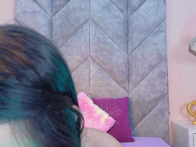 Lala-Sweet's BongaCams show and profile