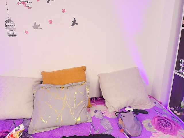 nyxhellsqueen's BongaCams show and profile