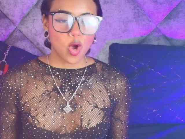 nyxhellsqueen webcam