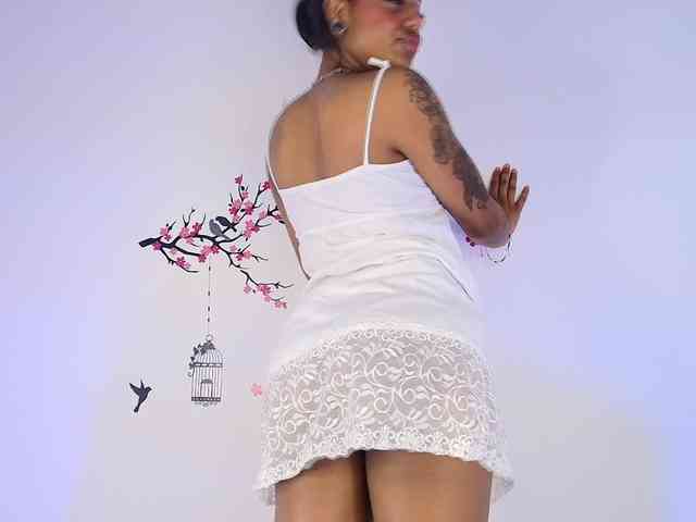 nyxhellsqueen webcam