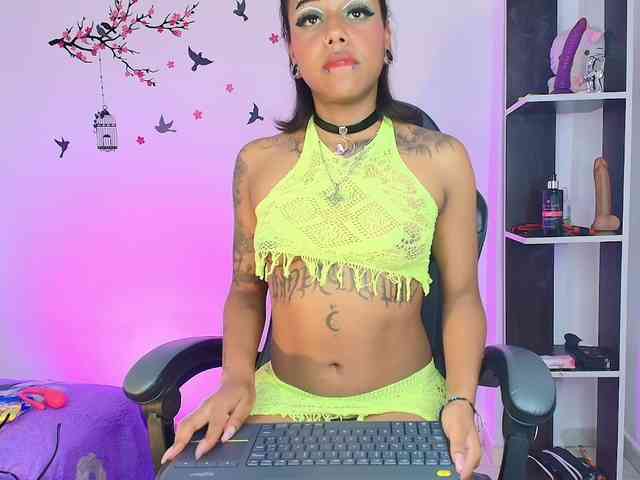 nyxhellsqueen webcam