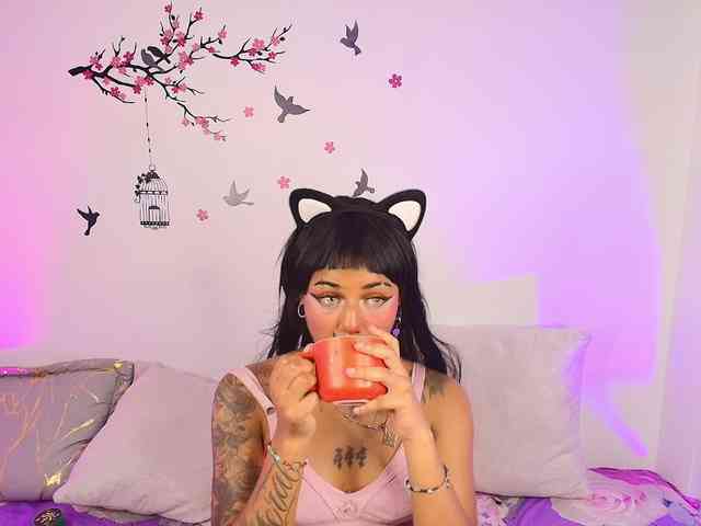 nyxhellsqueen webcam