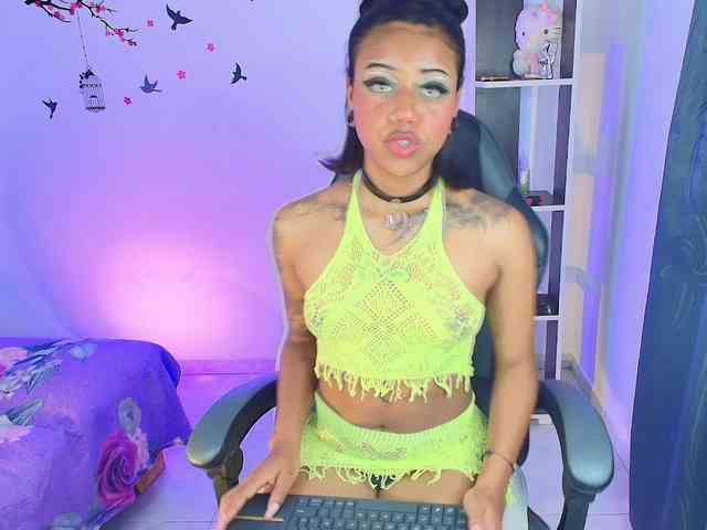 nyxhellsqueen webcam