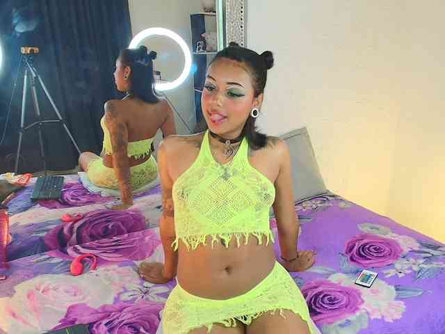 nyxhellsqueen webcam