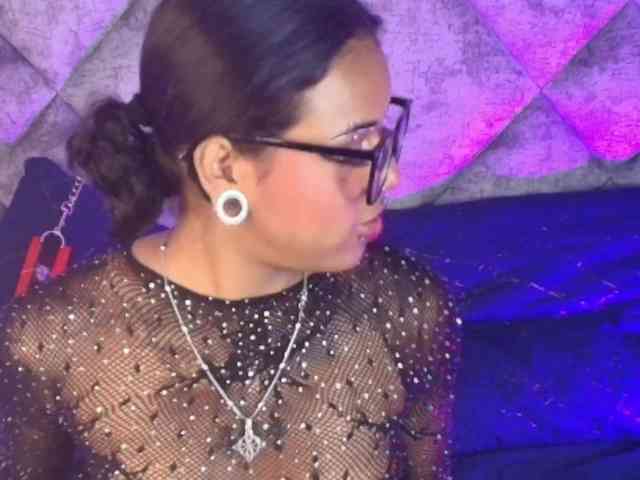 nyxhellsqueen webcam