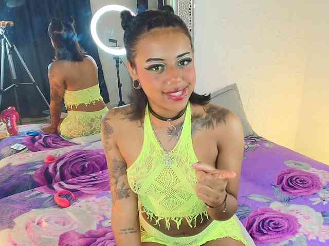 nyxhellsqueen webcam