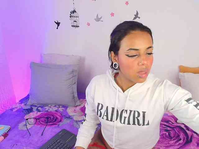 nyxhellsqueen webcam