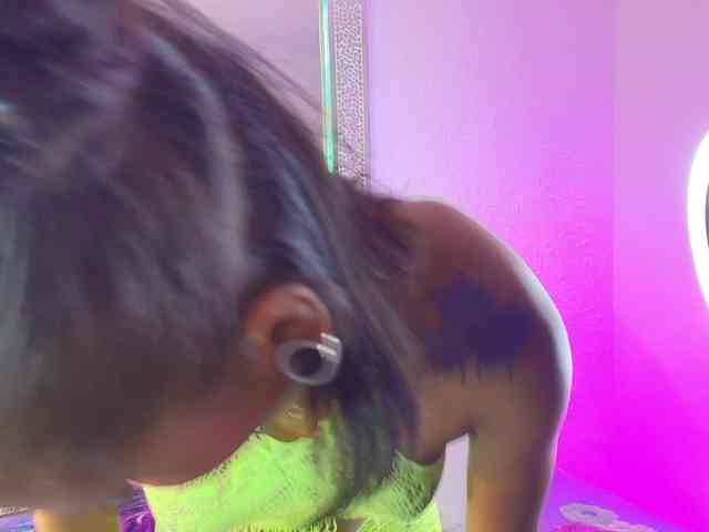 nyxhellsqueen webcam