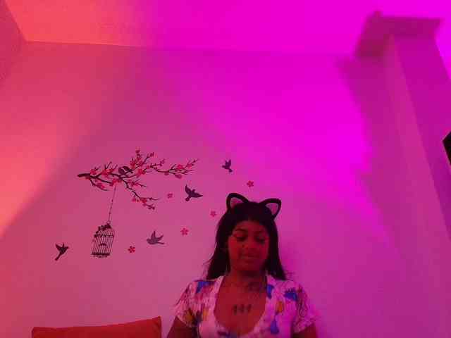 nyxhellsqueen webcam