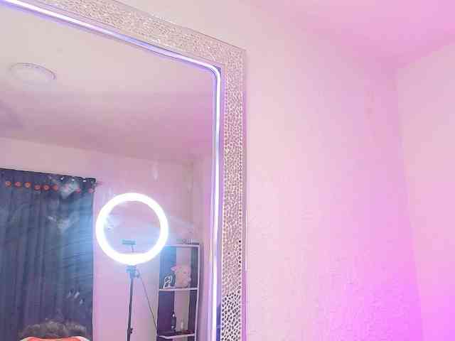 nyxhellsqueen webcam