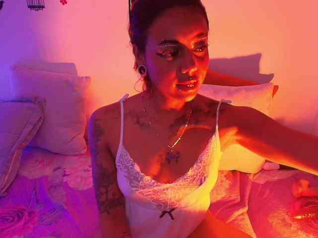 nyxhellsqueen webcam