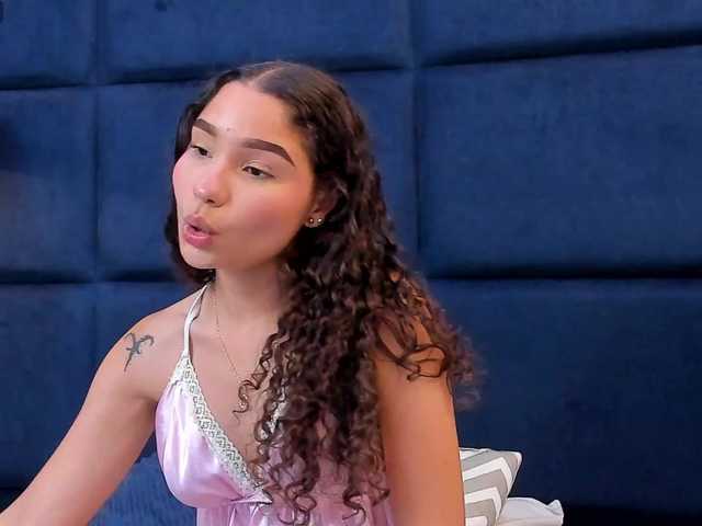 Maia Brown (MaiaBrown)